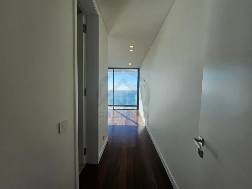 Moradia T3 para Venda em Calheta Foto 7