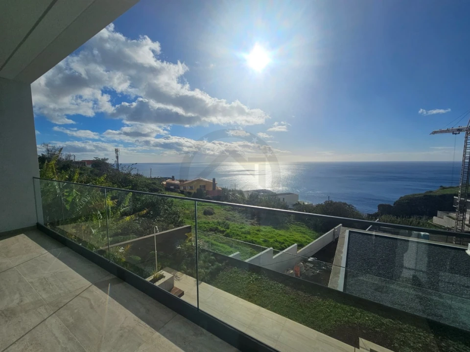 Moradia T3 para Venda em Calheta Foto 13