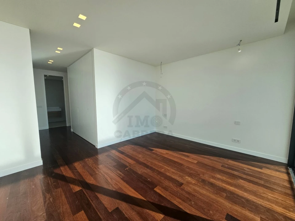 Moradia T3 para Venda em Calheta Foto 23