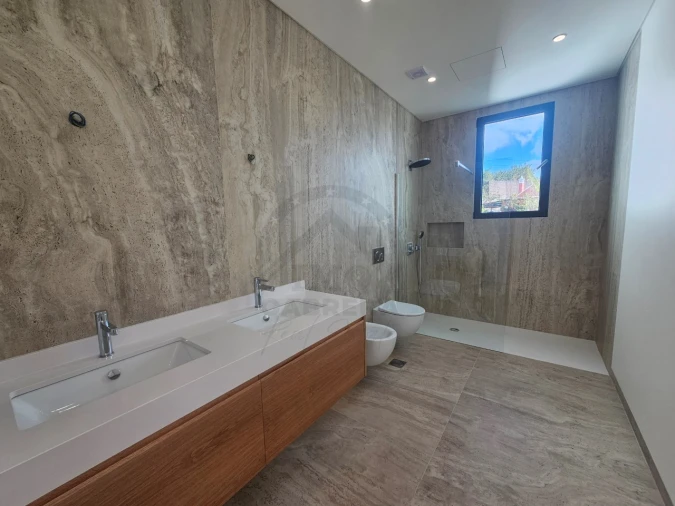 Moradia T3 para Venda em Calheta Foto 11