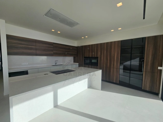 Moradia T3 para Venda em Calheta Foto 37