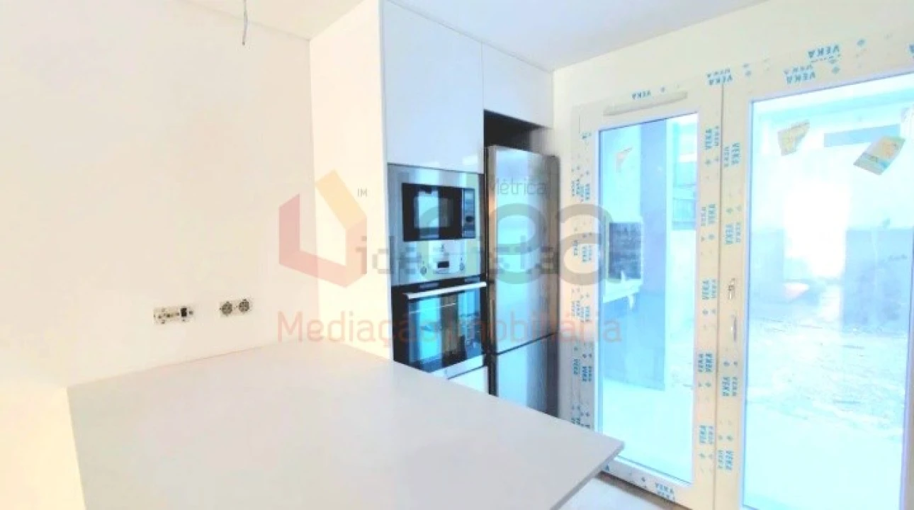 Apartamento T3 para Venda em Amora Foto 4