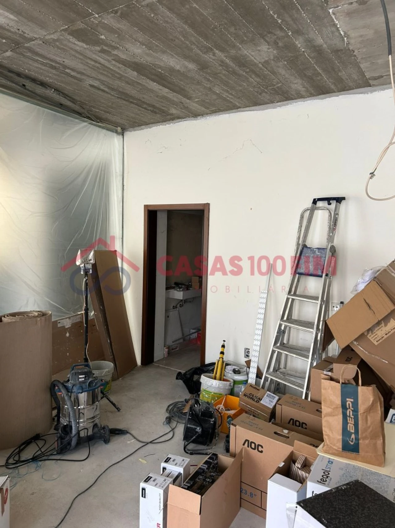 Loja para Venda em Vila Chã, Codal e Vila Cova de Perrinho Foto 10