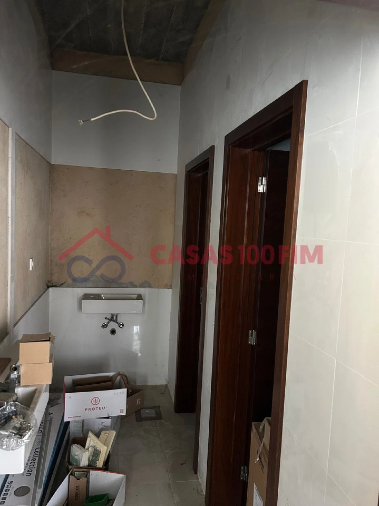 Loja para Venda em Vila Chã, Codal e Vila Cova de Perrinho Foto 11