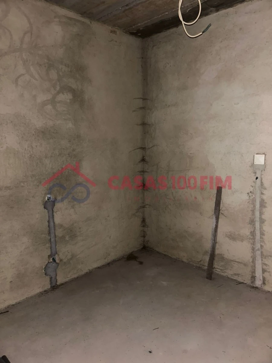 Loja para Venda em Vila Chã, Codal e Vila Cova de Perrinho Foto 22