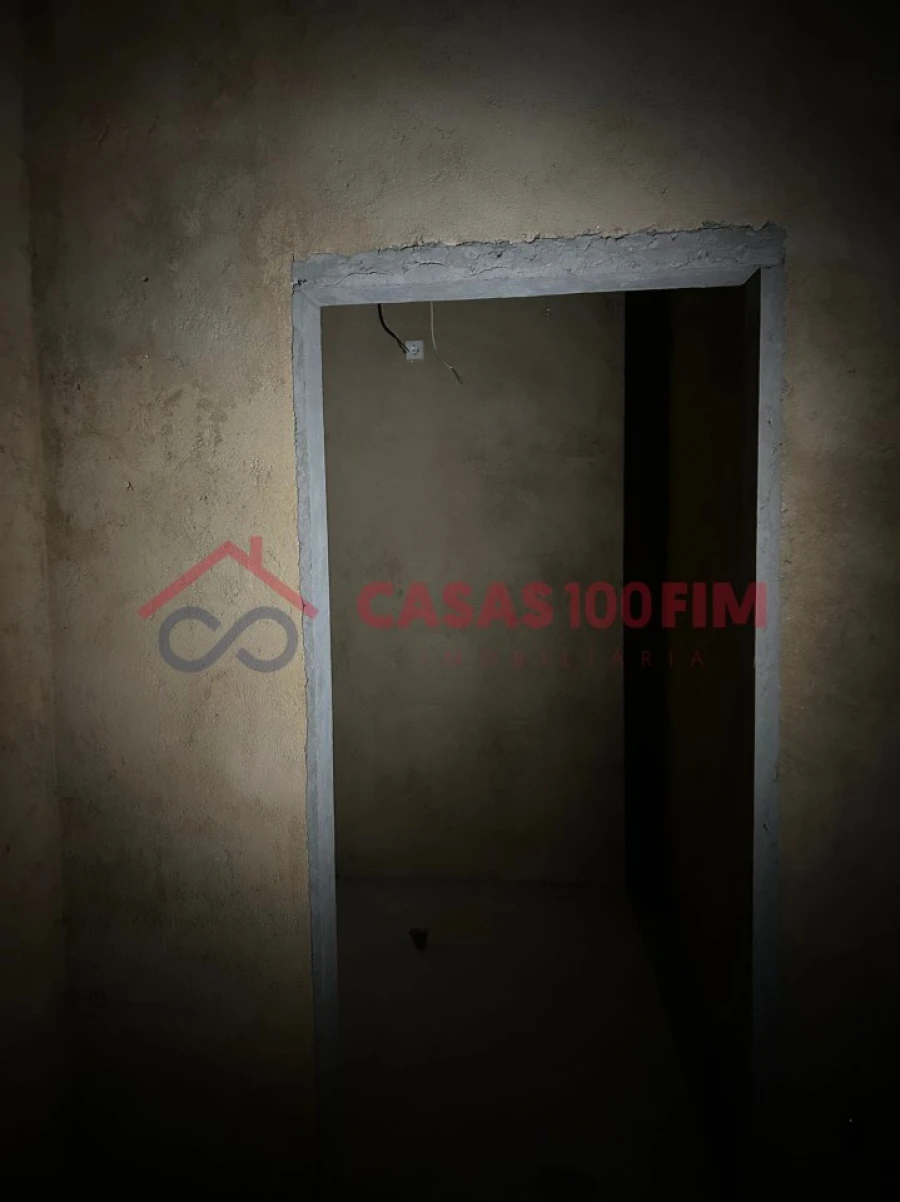 Loja para Venda em Vila Chã, Codal e Vila Cova de Perrinho Foto 25