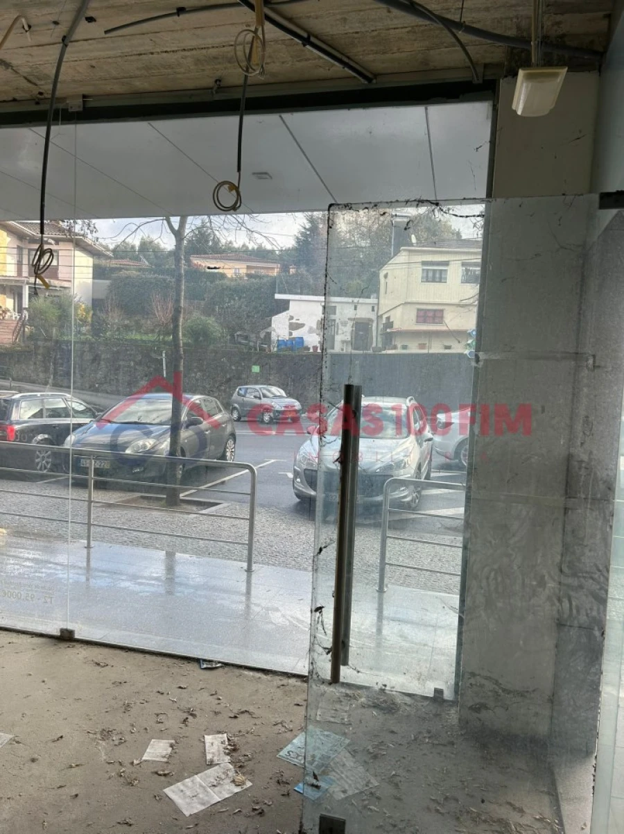 Loja para Venda em Vila Chã, Codal e Vila Cova de Perrinho Foto 2