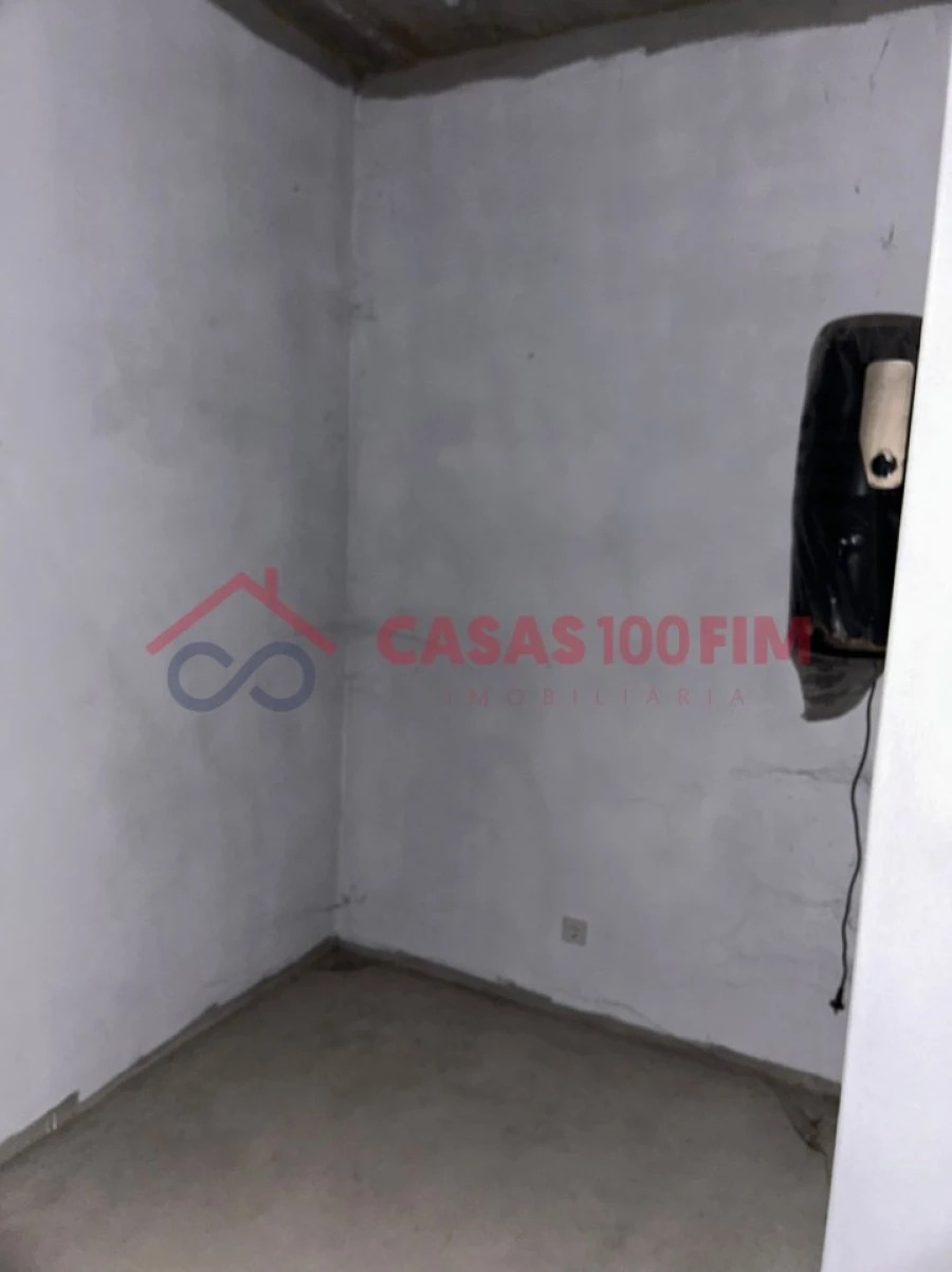 Loja para Venda em Vila Chã, Codal e Vila Cova de Perrinho Foto 19