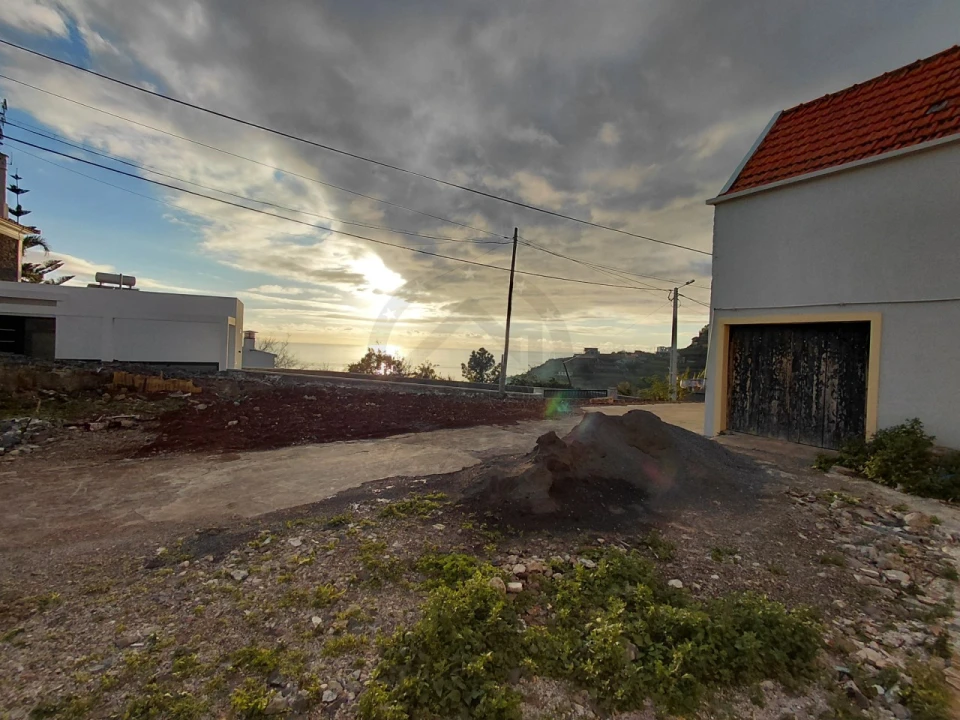 Moradia T4 para Venda em Ponta do Sol Foto 5