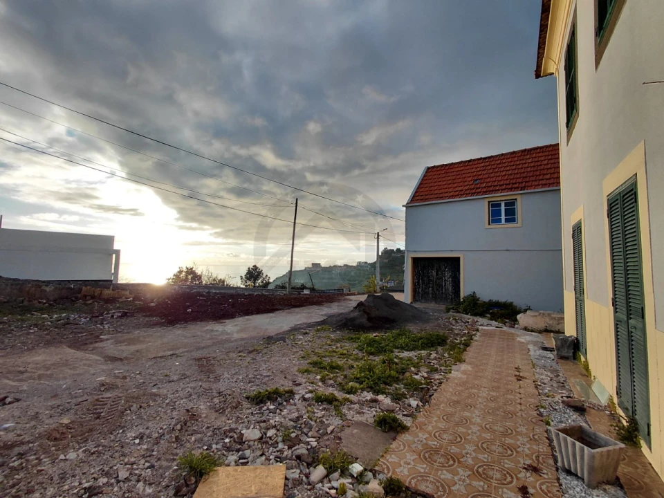 Moradia T4 para Venda em Ponta do Sol Foto 6