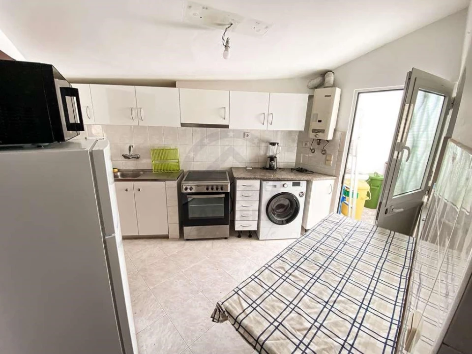 Moradia T4 para Venda em Funchal (Santa Maria Maior) Foto 4