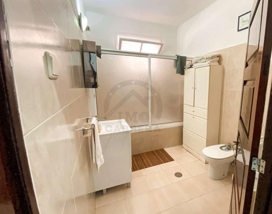 Moradia T4 para Venda em Funchal (Santa Maria Maior) Foto 13