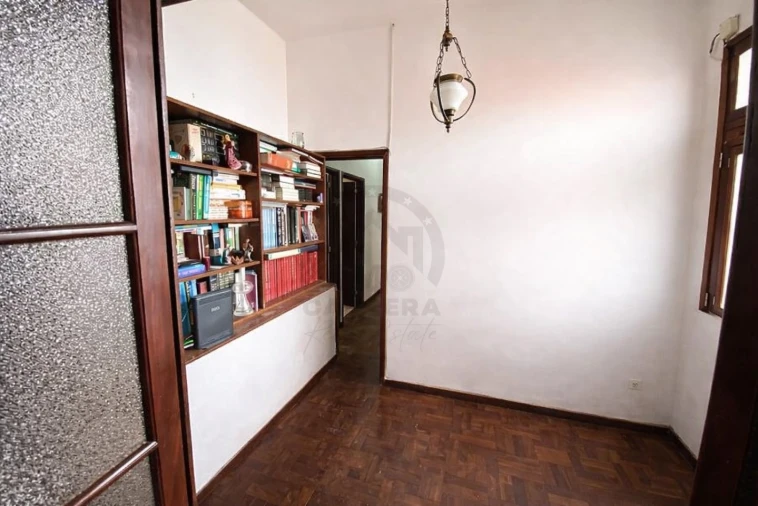 Moradia T4 para Venda em Funchal (Santa Maria Maior) Foto 12