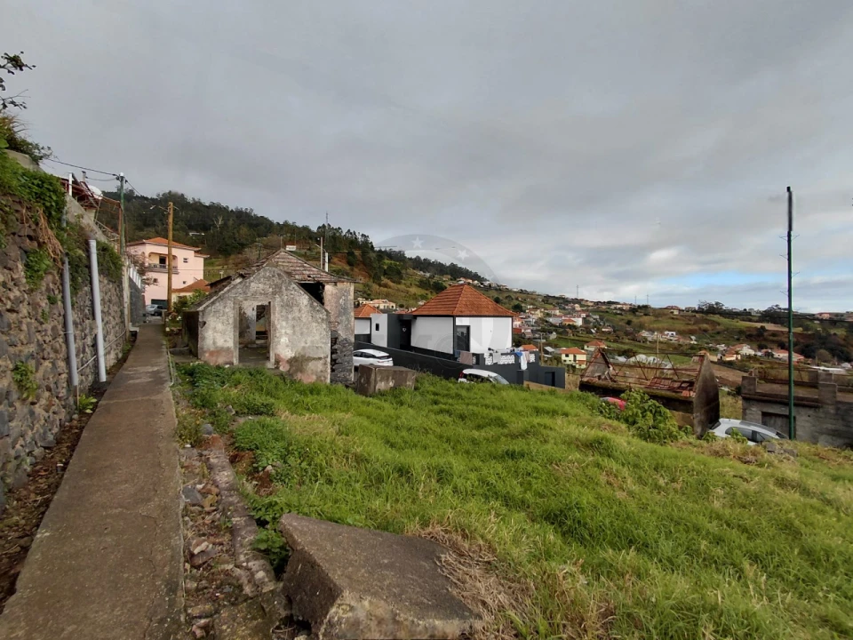 Moradia T2 para Venda em Canhas Foto 12