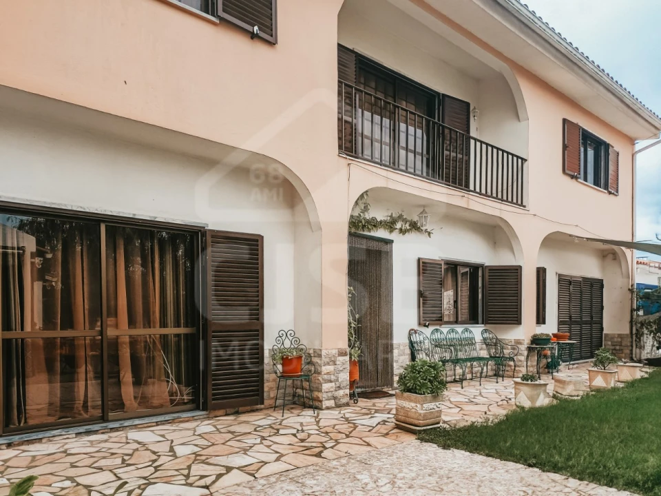 Moradia T3 para Venda em Charneca de Caparica e Sobreda Foto 2