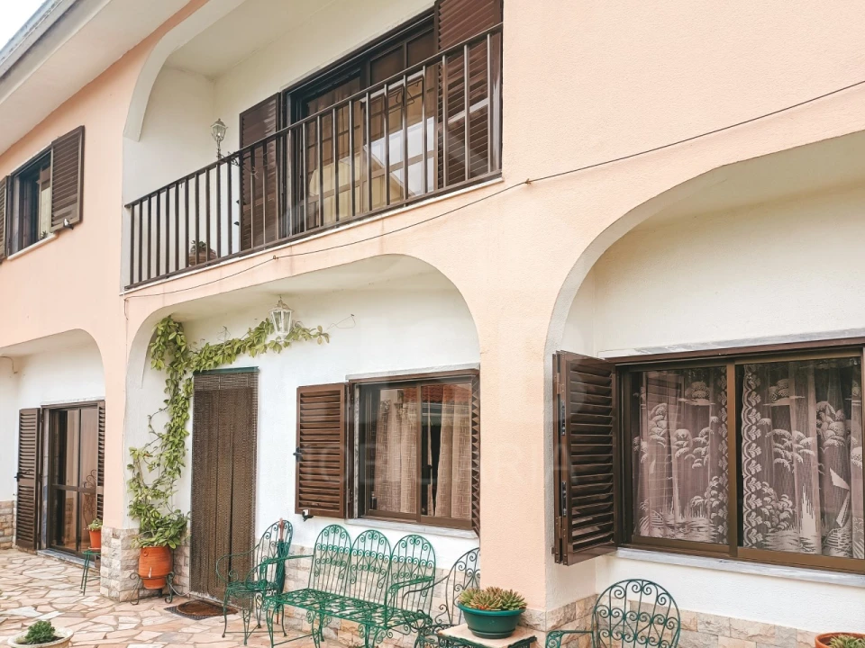 Moradia T3 para Venda em Charneca de Caparica e Sobreda Foto 3