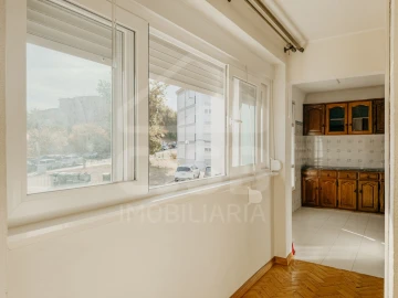 Apartamento T3 para Venda em Olivais