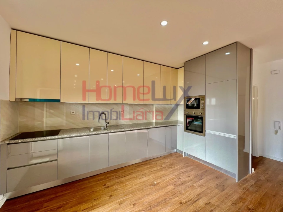 Apartamento T3 para Venda em Aguas Santas Foto 1