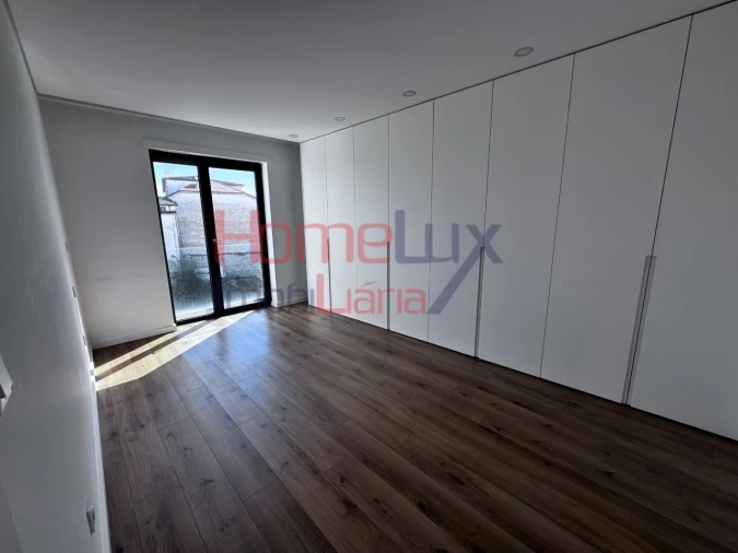 Apartamento T2 para Arrendamento em Tondela e Nandufe Foto 6