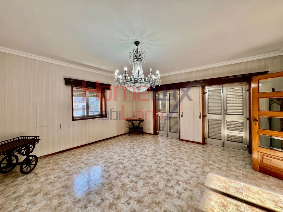 Moradia T4 para Venda em Fânzeres e São Pedro da Cova Foto 17