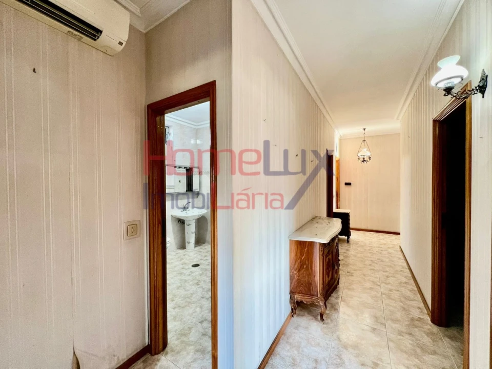 Moradia T4 para Venda em Fânzeres e São Pedro da Cova Foto 22