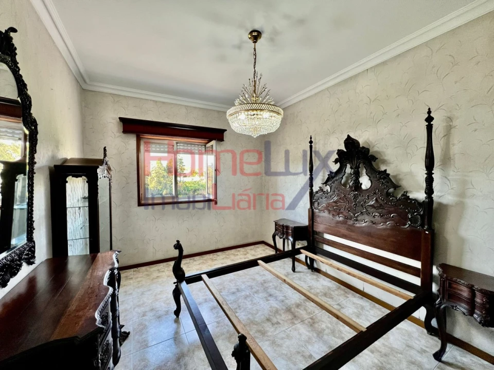 Moradia T4 para Venda em Fânzeres e São Pedro da Cova Foto 25