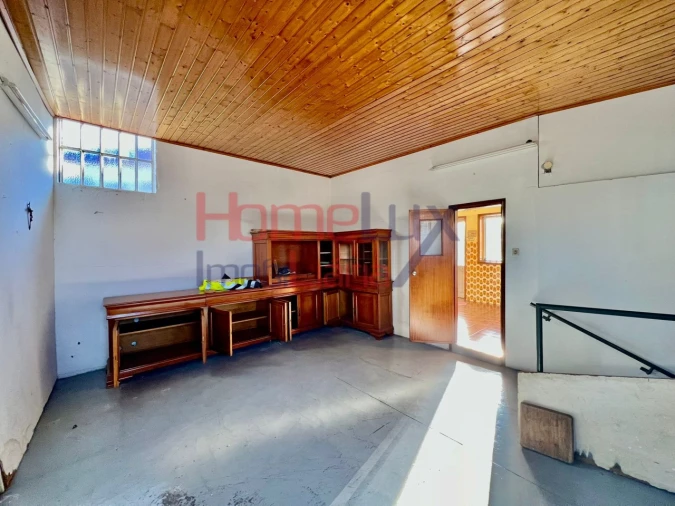 Moradia T4 para Venda em Fânzeres e São Pedro da Cova Foto 42