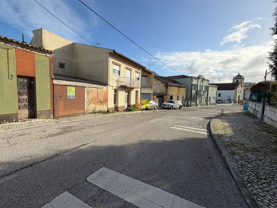 Garagem para Venda em Alhadas Foto 1