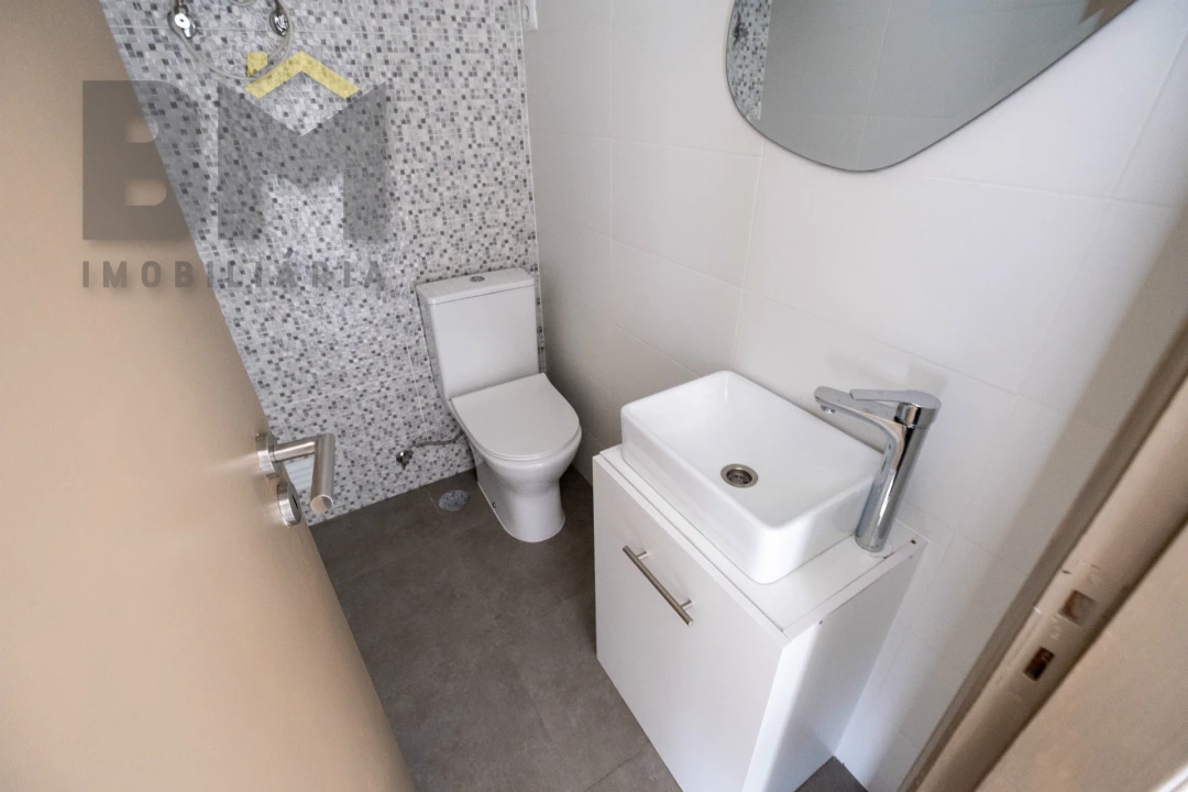 Apartamento T2 para Arrendamento em Castelo Branco Foto 21