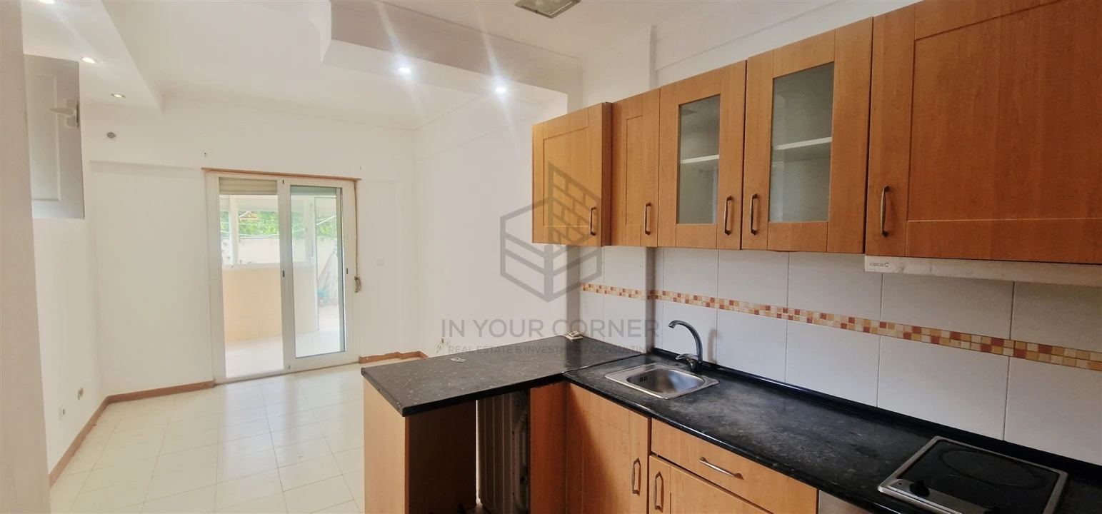 Apartamento T0 para Venda em Beato Foto 1