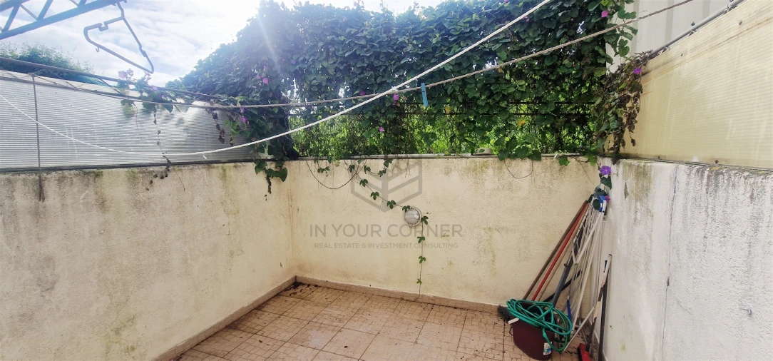 Apartamento T0 para Venda em Beato Foto 2