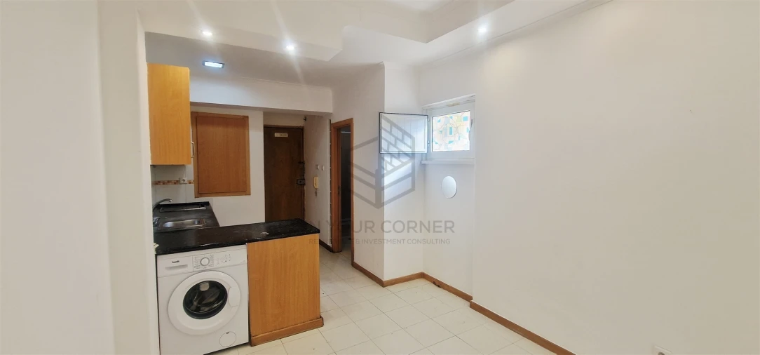 Apartamento T0 para Venda em Beato Foto 9
