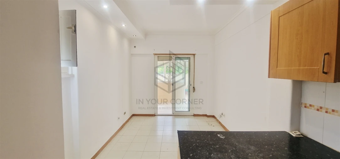 Apartamento T0 para Venda em Beato Foto 11