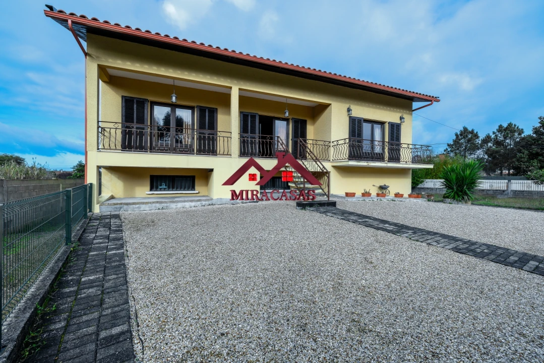 Moradia T4 para Venda em Mira Foto 46