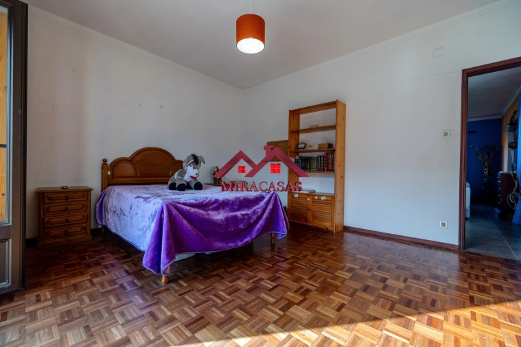 Moradia T4 para Venda em Mira Foto 17