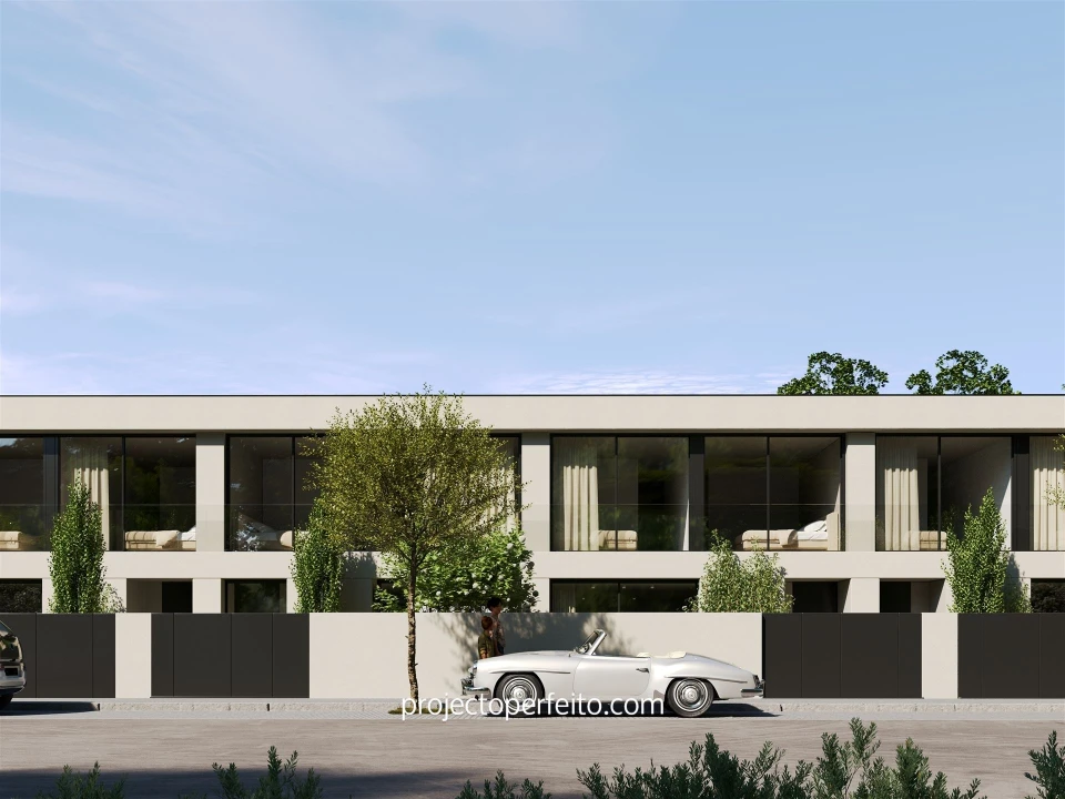 Moradia T4 para Venda em Paramos Foto 1