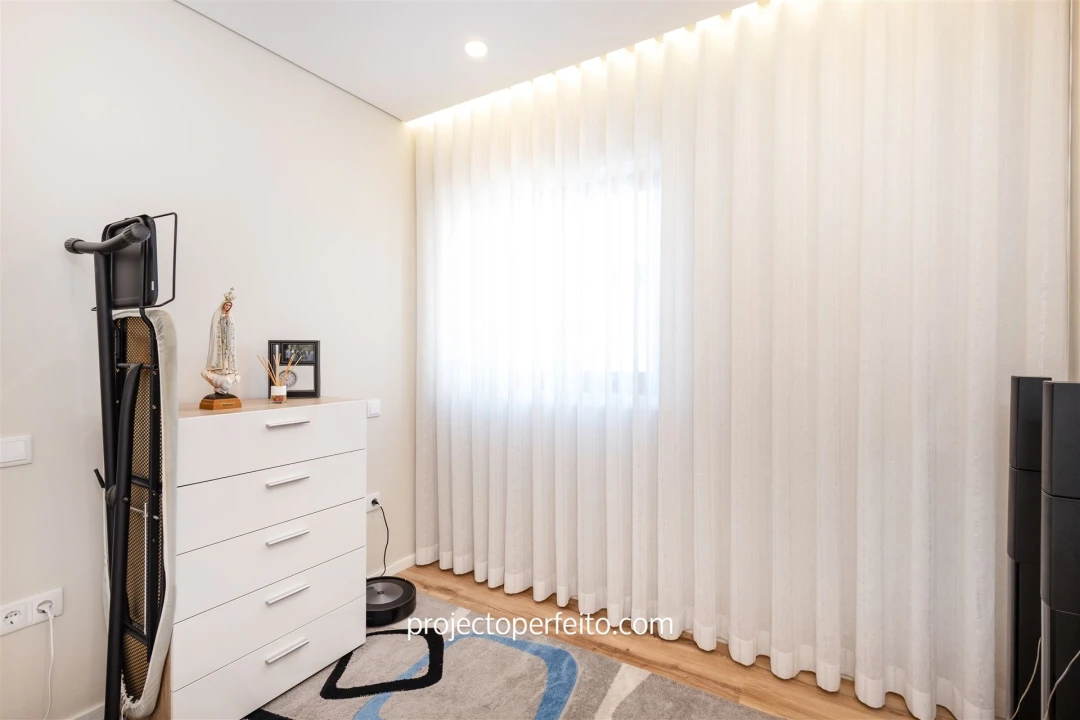 Moradia T3 para Venda em São Felix da Marinha Foto 17