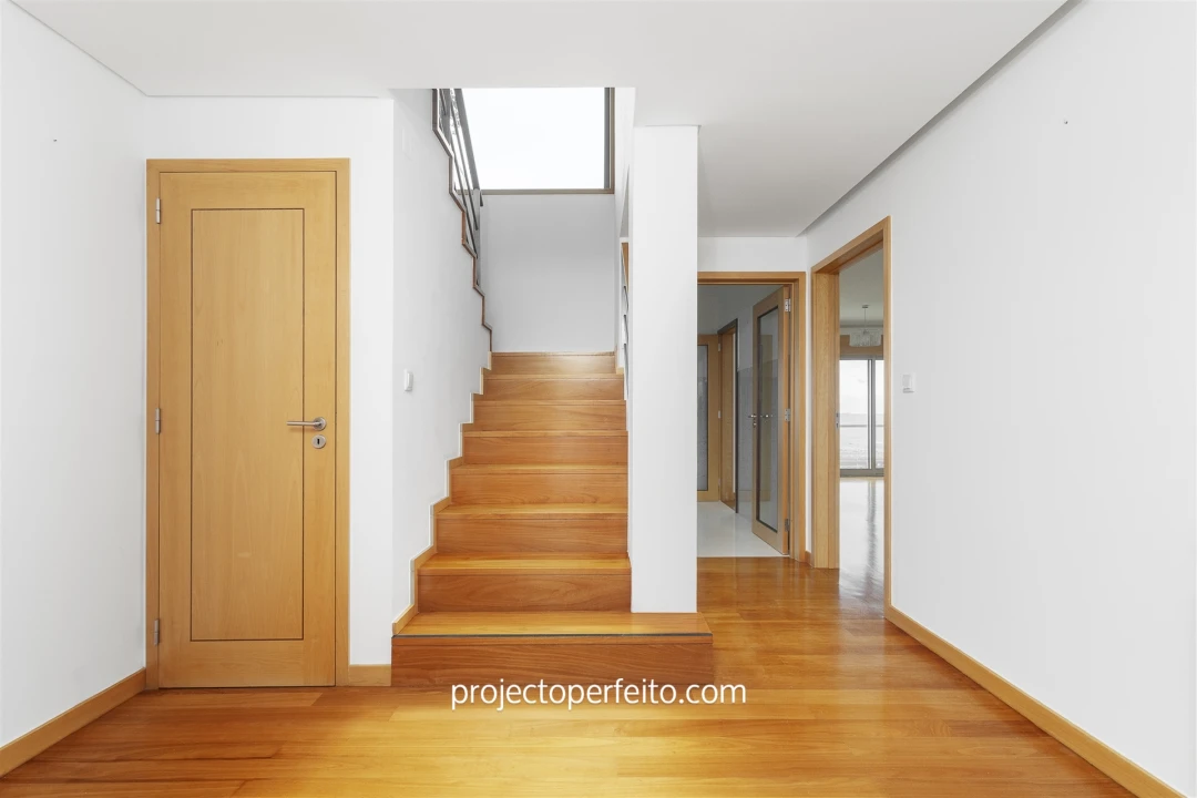 Apartamento T4 para Venda em São Felix da Marinha Foto 19