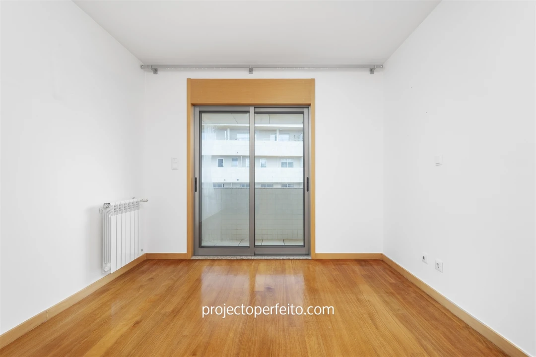 Apartamento T4 para Venda em São Felix da Marinha Foto 27