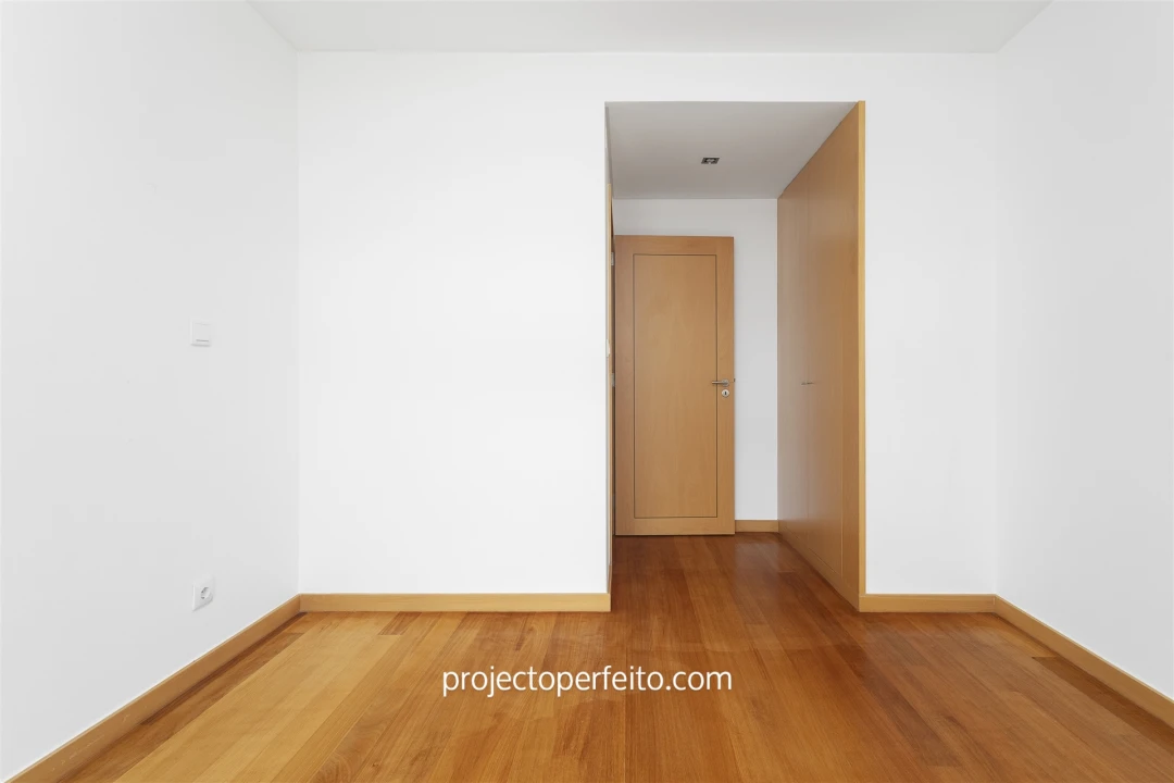 Apartamento T4 para Venda em São Felix da Marinha Foto 28