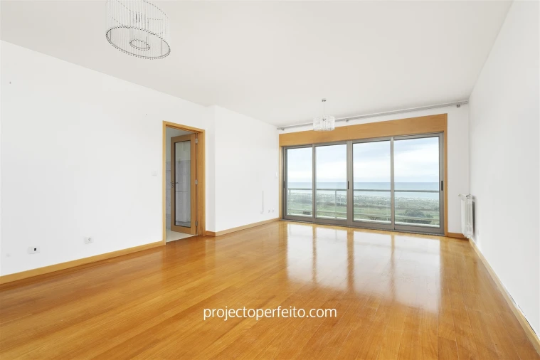 Apartamento T4 para Venda em São Felix da Marinha Foto 8