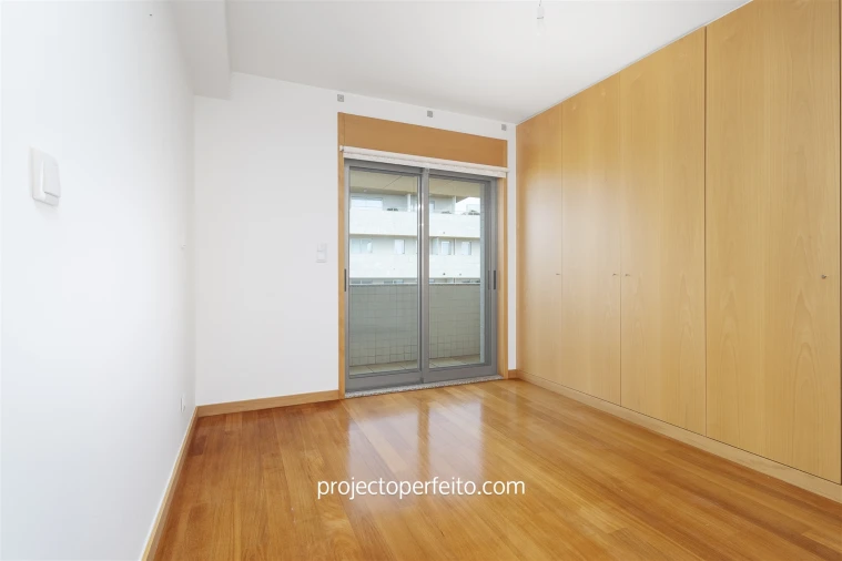 Apartamento T4 para Venda em São Felix da Marinha Foto 29