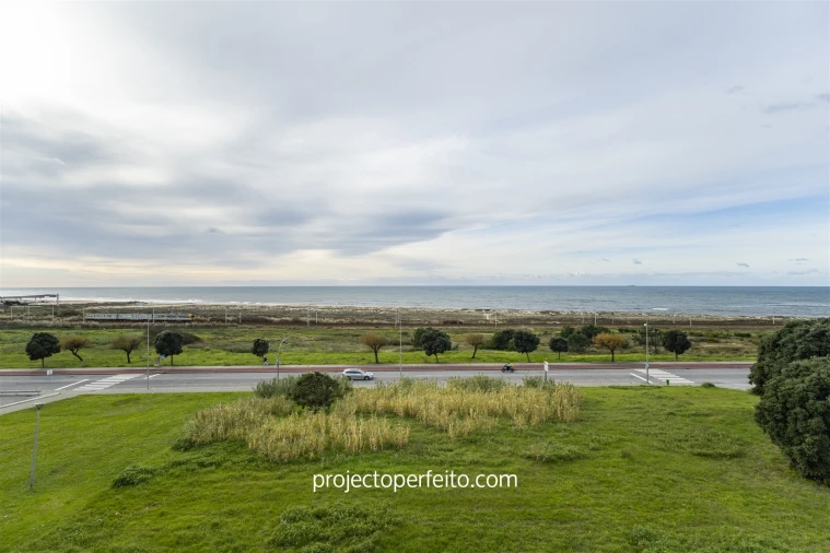 Apartamento T4 para Venda em São Felix da Marinha Foto 18