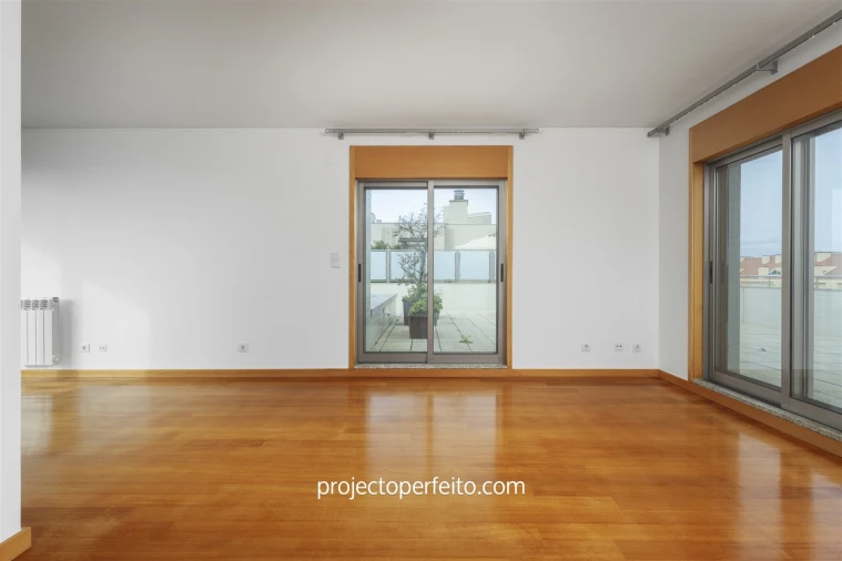 Apartamento T4 para Venda em São Felix da Marinha Foto 34