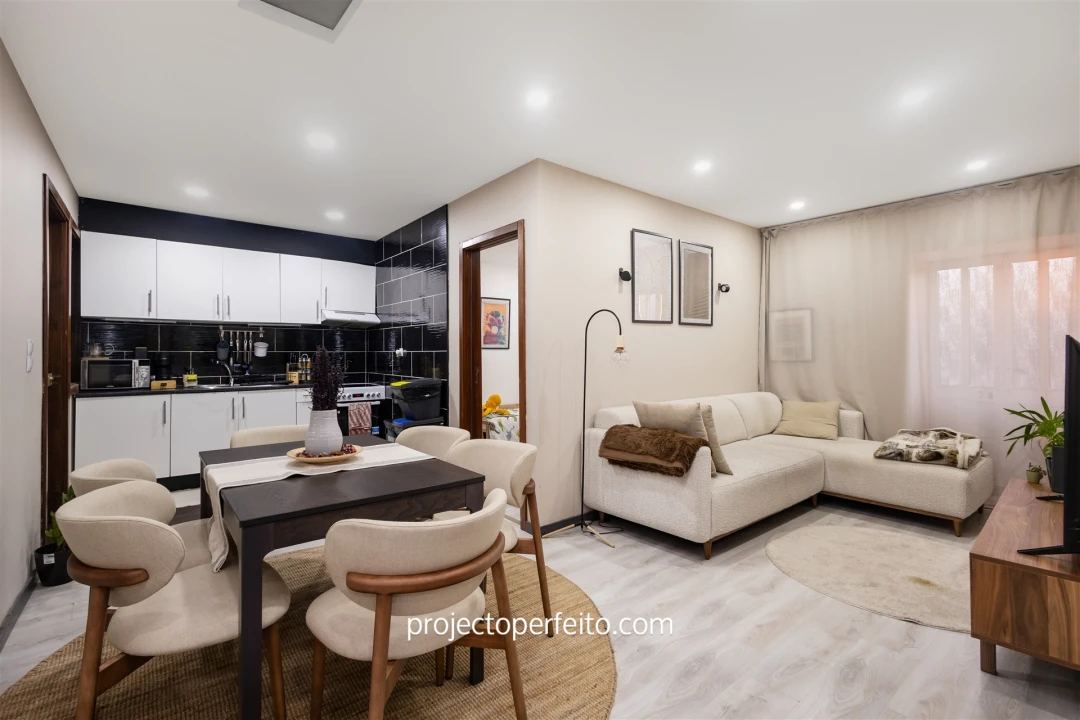 Moradia T2 para Venda em Anta e Guetim Foto 1