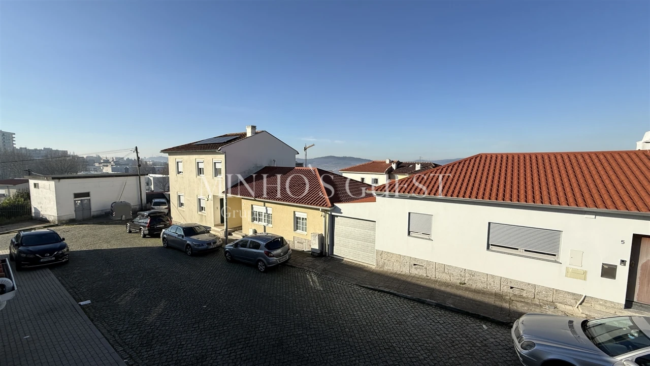 Moradia T3 para Arrendamento em São Vicente (Braga) Foto 8