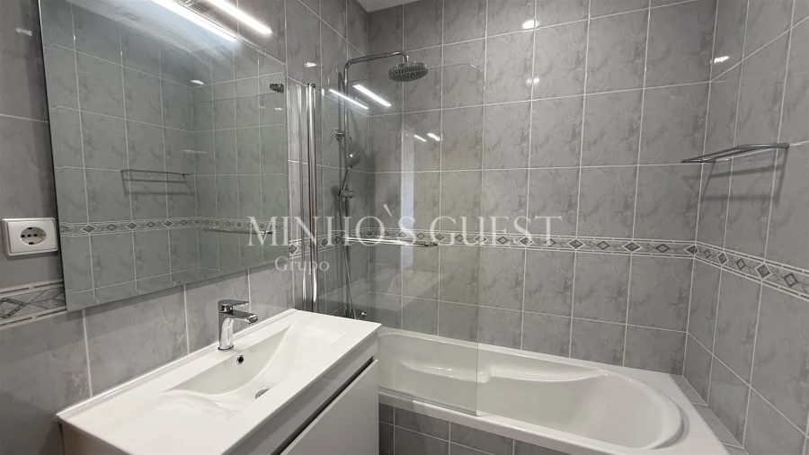 Moradia T3 para Arrendamento em São Vicente (Braga) Foto 12