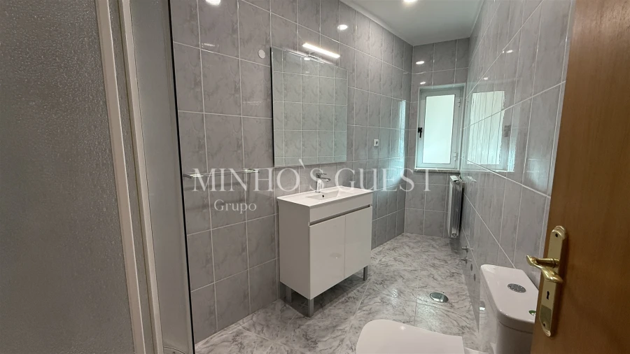 Moradia T3 para Arrendamento em São Vicente (Braga) Foto 28