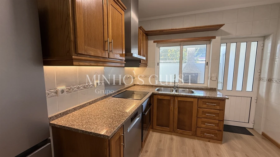 Moradia T3 para Arrendamento em São Vicente (Braga) Foto 43