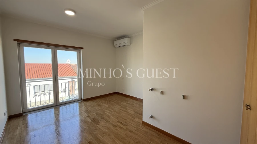 Moradia T3 para Arrendamento em São Vicente (Braga) Foto 6